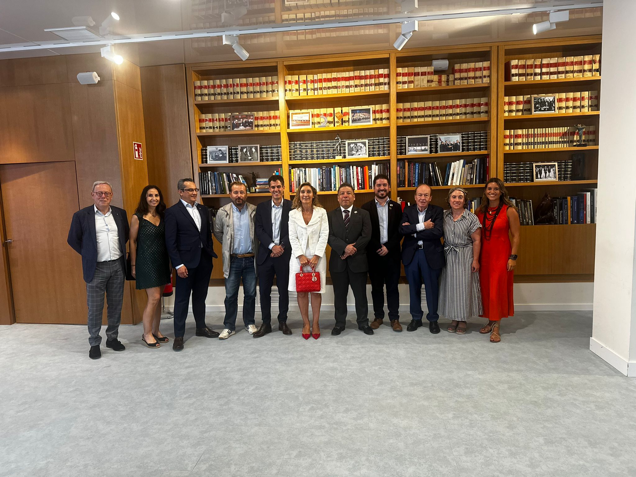 Encuentro Estratégico entre ANCERA, ARIDRA y SERNAUTO
